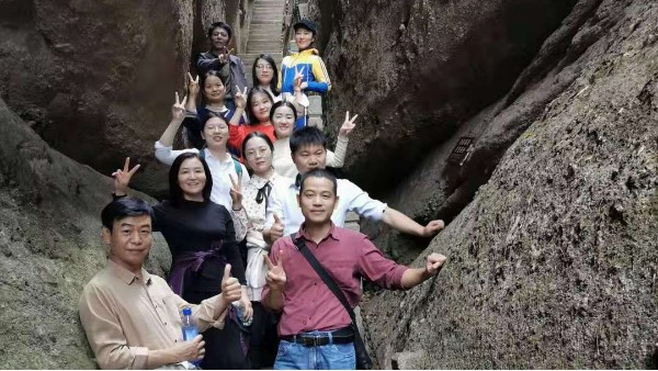 2019年以“不忘初心 牢記使命”為主題的志愿服務(wù)活動4